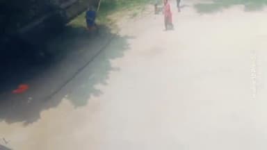 अमेठी: भेटुआ मे जमीन विवाद को लेकर मारपीट का वीडियो सोशल मीडिया पर हो रहा वायरल, एक घायल
#vayralvedio