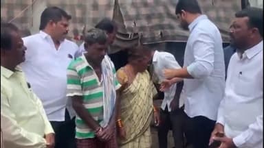 ఇల్లందకుంట: మండల కేంద్రంలో నిరుపేద కొమురక్క ఇంటిని పరిశీలించి వెంటనే ఇందిరమ్మ ఇల్లు మంజూరు చేయాలి MLA కౌశిక్ రెడ్డి డిమాండ్