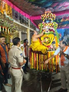 టూ టౌన్ ఇన్స్పెక్టర్ ఉపేందర్, మురళీకృష్ణ స్వామి రథోత్సవం సందర్భంగా బంధుబస్తు నిర్వహిస్తున్నారు. రథోత్సవం సిద్దిపేట పట్టణ వీధులలో ఊరేగింపు నిర్వహిస్తున్నారు.