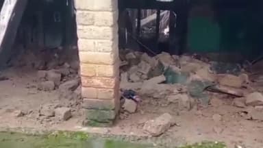 ਧਾਰ ਕਲਾਂ: ਧਾਰ ਖੇਤਰ ਦੇ ਪਿੰਡ ਮੰਗਨੇਤ ਵਿਖੇ ਬਾਰਿਸ਼ ਨੇ ਉਜਾੜੇ ਗਰੀਬਾਂ ਦੇ ਘਰ ਪਿੰਡ ਚ ਬਣੇ ਚਾਰ ਕੱਚੇ ਘਰਾਂ ਦੀਆਂ ਡਿੱਗੀਆਂ ਛੱਤਾਂ ਰਸਤੇ ਹੋਏ ਬੰਦ