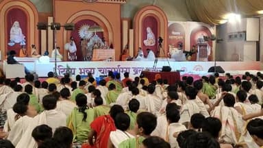 #मुंबई_महाराष्ट्र भव्य एवं दिव्य चातुर्मास्य व्रत अनुष्ठान
परम् पूज्य ज्योतिष् पीठाधीश्वर जगद्गुरु शंकराचार्य जी महाराज श्री द्वारा गौ माता परिक्रमा करने से सारे तीर्थ का पुण्य मिल जाता