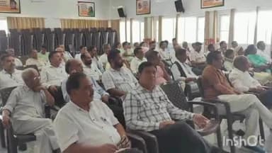 पंचरुखी: जयसिंहपुर के पूर्व विधायक रविंद्र रवि धीमान ने भाजपा संगठनात्मक जिला पालमपुर की बैठक में हिस्सा लिया