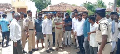 వినాయక మండపాల ఆర్గనైజర్లు మరియు కార్యవర్గ సభ్యులతో త్రీ టౌన్ ఇన్స్పెక్టర్ విద్యాసాగర్ మిట్టపల్లి గ్రామంలో తీసుకోవలసిన జాగ్రత్త చర్యల గురించి అవగాహన కల్పించారు, శాంతియుత వాతావరణం లో గణేష్ ఉత్సవాలు నిర్వహించుకోవాలి