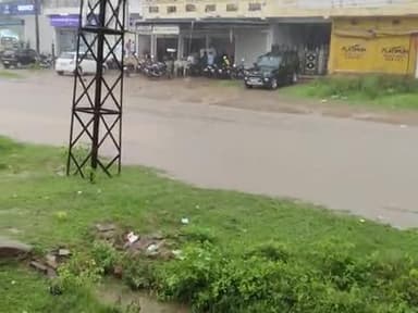 #hindouncity me barish bahut tej