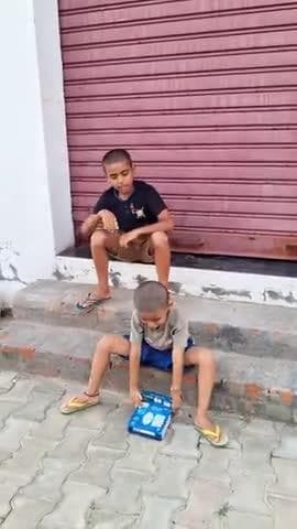 क्या मालूम है 😂🤭
#viral #funny #comedy #explore #kyamalumhai
#reels #thinking #waitforend