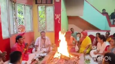 পাঁচলা: পাঁচলা ধামিসা ঘোষাল পাড়া করুণাময়ী আশ্রমে শীতলা মাতা ও কালী মায়ের পূজার্চনা