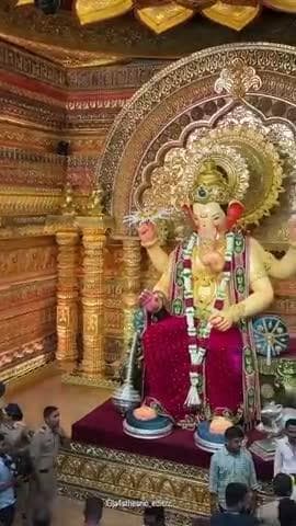 गणपति बप्पा मोरया 🙏
#लालबाग के राजा का पहला दर्शन और हमारे चैनल का प्रथम विडियो ।
श्री गणेशाय नमः