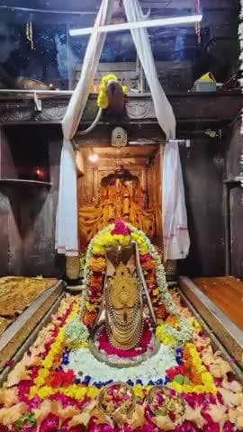 #ज्योतिर्लिंग #ओंकारेश्वर
आज के संध्या कालीन आरती के दिव्य श्रृंगार दर्शन 25.08.202