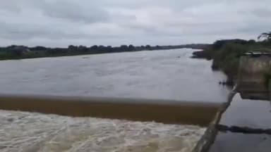 గుండ్లపల్లి: నిండుకుండలా మారిన డిండి జలాశయం, ప్రాజెక్టు వద్దకు వెళ్ళవద్దని సూచిస్తున్న ఇరిగేషన్, పోలీస్ శాఖ అధికారులు