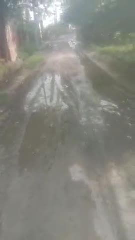 Aliyabad urf mehndipur ke raston ki halat bad se badtar h
