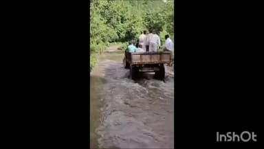 సంతనూతలపాడు: రాచర్ల మండల పరిధిలో ఉదృతంగా ప్రవహిస్తున్న గుండ్లకమ్మ వాగు