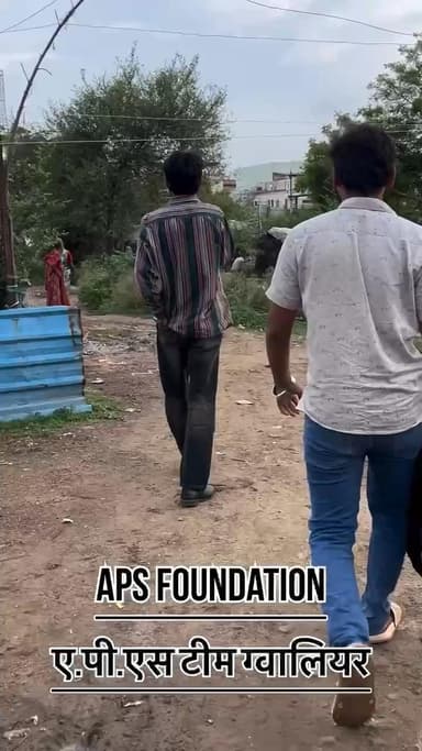 Keep doing something, nothing is greater than service
Respect girls help poor help animals
#apsgurjar #help #poor