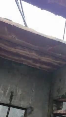 खंडार के कोसरा पंचायत में बैरबा बस्ती मोहल्ले में सरकारी धर्मशाला  की टूटी पट्टीया
