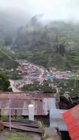 उत्तराखंड में । मंगलवार 5 अगस्त 2025 का यह खौफनाक मंजर है
उत्तरकाशी धराली बहुत बड़ी आपदा #उत्तरकाशी