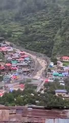 उत्तराखंड के धराली में बादल फटने से आई भरी तबाही #Uttarakhan #Dharali