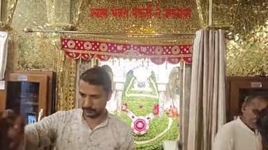 पिथौरा जनरलिस्ट वेलफेयर यूनियन के पत्रकार बाबा श्री श्याम भटली वाले का दर्शन करने पहुंचे। रमेश श्रीवास्तव पिथौरा