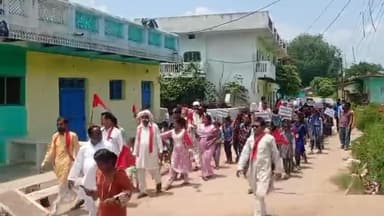 नशामुक्त भारत निर्माण की ओर बढ़ते कदम || पन्ना जिले के ककरहटी में नशामुक्ति रैली || उमड़ा जनसैलाब
#bmks #panna #kakrahti #shri_shaktiputra_ji_maharaj
#viral #trending #reels #fbviral #panna_mp #g