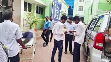 ପାଟଣା: ଘଟଗାଁ ଅଞ୍ଚଳରେ ସଡ଼କ ଦୁର୍ଘଟଣାରେ ଗୁରୁତର ଛାତ୍ରକୁ ଉଦ୍ଧାର କରି ମେଡ଼ିକାଲରେ ଭର୍ତ୍ତି କଲେ ବିଡିଓ