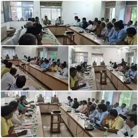 जिला पुलिस अधीक्षक #श्री_सागर_राणा_IPS एवं वरिष्ठ अधिकारियों की अध्यक्षता में आगामी राजस्थान पुलिस भर्ती परीक्षा को नकलमुक्त, निष्पक्ष व शांतिपूर्ण माहौल में सम्पन्न कराने हेतु केंद्र प्रभारियों की बैठक आयोजित की गई। ✅👮♂️
#DausaPolice