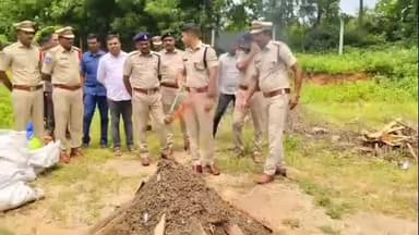 నార్కెట్పల్లి: డిస్ట్రిక్ట్ డ్రగ్ డిస్పోజల్ కమిటీ ఆధ్వర్యంలో 207.056 గంజాయిని దగ్ధం చేసిన జిల్లా పోలీసులు