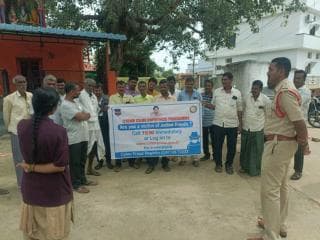 బెజ్జంకి ఎస్ఐ సౌజన్య, గ్రామ విపిఓ తో కలిసి చీలపూర్పల్లి, గ్రామాన్ని సందర్శించి గ్రామ ప్రజలకు రాబోవు స్థానిక సంస్థల ఎన్నికల గురించి, సైబర్ నేరాల గురించి, సామాజిక రుగ్మతల గురించి అవగాహన కల్పించారు.