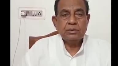 নবগ্রাম: প্রায় চার দশক পর কৃষ্ণনাথ কলেজ থেকে স্নাতক স্তরের ডিগ্রির সার্টিফিকেট নিলেন নবগ্রামের বিধায়ক কানাই চন্দ্র মন্ডল