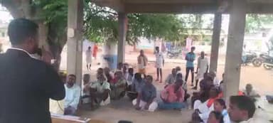 ధన్వాడ: ప్రతి ఒక్కరూ చట్టాలపై అవగాహన కలిగి ఉండాలని లీగల్ ఎయిడ్ డిఫెన్స్ కౌన్సిల్ లక్ష్మీపతి గౌడ్