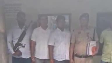 सिवानी: स्पेशल स्टाफ सिवानी को बड़ी सफलता, जानलेवा हमले के दो आरोपी गिरफ्तार, इनोवा गाड़ी बरामद