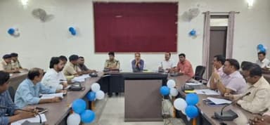 आज दिनांक - 12.09.2025 को जिलाधिकारी, महोदय एवं पुलिस अधीक्षक, महोदय द्वारा विकाश भवन ,सभागार सहरसा में बिहार लोक सेवा आयोग पटना के द्वारा आयोजित 71वी संयुक्त (प्रारंभिक) प्रतियोगिता परीक्षा के सफल संचालन हेतु सभी केंद्राधीक्षकों, स्टैटिक