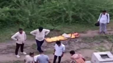 કરજણ: કરજણ NH 48 રેલવે ઓવરબ્રિજ પરથી માનસિક અશ્વસ્થ યુવકે મોતની છલાંગ લગાવી , યુવકનો ચમત્કારિક બચાવ