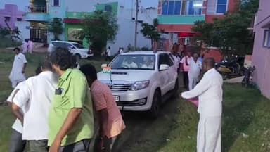 செய்யாறு: நகரப் பகுதியில் ஜிகே வாசன் கேள்விக்கு ஒத்தக் கருத்துடைய அனைத்துக் கட்சிகளும் ஊரணியில் நின்று வீழ்த்தினால் மட்டும்தான் திமுகவை வீழ்த்த முடியும்