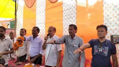 आज ग्राम पंचायत सतरिया में अवैध रूप से बिक रही शराब एवं मास को बंद करने का निर्णय लिया गया ओर सभी लोगों द्वारा शपथ ली गई