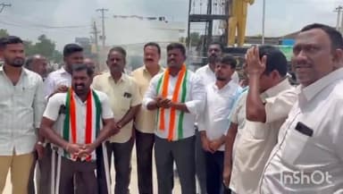 వేలేరు: వేలేరు మండల కేంద్రంలో మాజీ ఎమ్మెల్యే దిష్టిబొమ్మను దహనం చేసిన కాంగ్రెస్ శ్రేణులు.