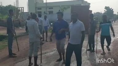 ఇల్లంతకుంట: కోతుల బెడదలతో ఇబ్బందులు పడుతున్న గ్రామం.. కోతుల బెడదను తీర్చిన వారికి తమ ఓటు అని చెప్పుతున్న యువకులు..