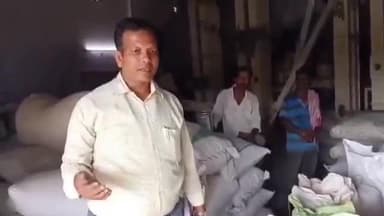 నాంపల్లి: నరసింహ్మలగూడెం లోని రైస్ మిల్లులో ఆకస్మికంగా తనిఖీ చేసిన పౌరసరఫరాల శాఖ డిప్యూటీ తాహసిల్దార్ మాచన రఘునందన్