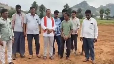 నాంపల్లి: ప్రభుత్వం పేదలకు కేటాయించిన ఇంటి స్థలాలను అర్హులైన వారికి కేటాయించాలి: సిపిఐ (ఎం) మండల కార్యదర్శి నాంపల్లి చంద్రమౌళి