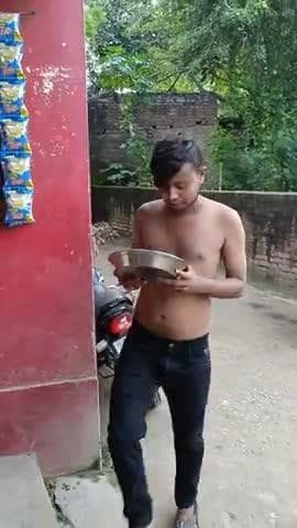 #भिखारी #निकला #हरामी #comedy #funny #trending #viral #ytshorts #2025shorts #memes #entertainment #fun #shorts