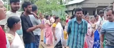 নগৰবেৰা: পথ নিৰ্মাণক কেন্দ্ৰ কৰি নগৰবেৰা মেধিপাৰাত উত্তেজনা,গাঁও পঞ্চায়ত সদস্যাৰ অজ্ঞাতে পথ নিৰ্মাণ কাৰ্য আৰম্ভ কৰাত ক্ষোভিত