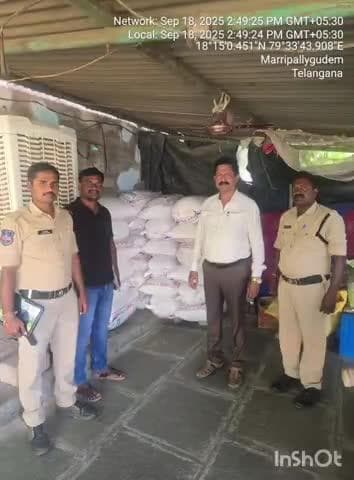కమలాపూర్: హనుమకొండ జిల్లాకమలాపూర్ పోలీస్ స్టేషన్ పరిధిలో 33,600 చేసే పిడిఎఫ్ బియ్యాన్ని పట్టుకున్న టాస్క్ ఫోర్స్ పోలీసులు