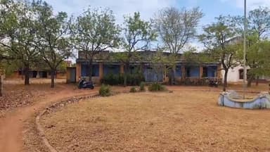 திசையன்விளை: சமூக ரெங்கபுரத்தில் பாலிடெக்னிக் கல்லூரி அமைப்பதற்கான இடத்தை பார்வையிட்டு ஆய்வு மேற்கொண்ட சபாநாயகர்.