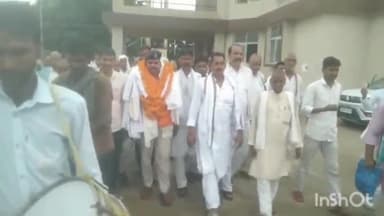 चक्की: चक्की के थानाध्यक्ष को गाजे-बाजे के साथ विदाई दी गई, उमड़ा जनमानस