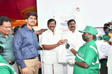 பூவிருந்தவல்லி: மேல் மணப்பேடு பகுதியில்
 தூய்மை மிஷன் 2.0  திட்டத்தை அமைச்சர் நாசர் தொடங்கி வைத்தார்