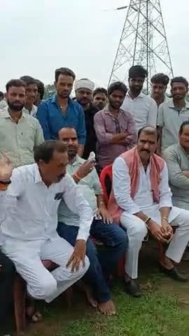 #कल ईसागढ़ में अचानक राधा अष्टमी के पावन अवसर पर राधा कृष्ण जी अचानक प्रकट हुए क्या है पूरा मामला देखें वीडियो