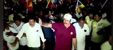 கீழ்பென்னாத்தூர்: பஸ் நிலையம் முன்பு பாமக தலைவர் அன்புமணி  கல்வி சுகாதாரம் வேலைவாய்ப்பு இவை மூன்றிலும் தமிழகத்தில் கடைசி மூன்று இடங்களை பிடிப்பதாக குற்றச்சாட்டு