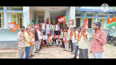 రామన్నపేట: రైతులకు యూరియా ను అందించాలని బీజేపీ ఆధ్వర్యంలో తహసీల్దార్ కార్యాలయం ముందు ధర్నా