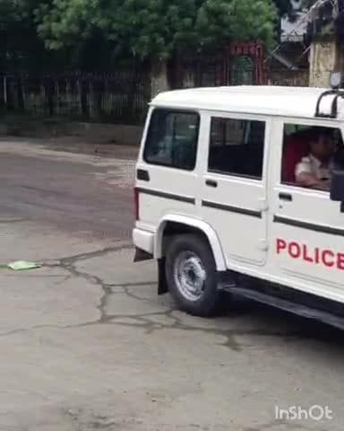 छबड़ा आगामी त्यौहारों को आपसी सौहार्द के साथ मनाने को लेकर कस्बे के मुख्य मार्गो से निकला, फ्लैग मार्च