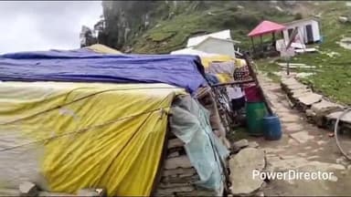 नौहरा: चूड़धार में नेटवर्क सुविधा का अभाव, यात्रियों की सुरक्षा पर संकट, टावर लगाने की मांग उठी