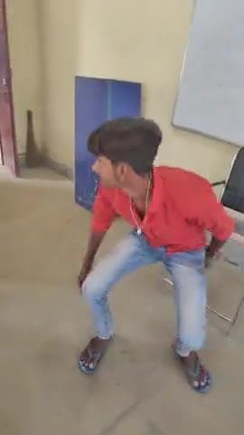 खतरनाक Student 😂🤣 #comedy #funny #mrindstar #youtubechannel #realfoolsbaji #public #funnyvideo #viral
@mrindstar