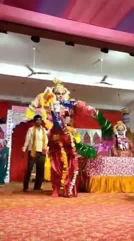 मैदानी रामलीला में धनुष भंग लीला के बाद परशुराम-लक्ष्मण संवाद से मंत्रमुग्ध हुए दर्शक. #jaswantnagar #ramlila