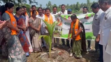 ప్రతి ఒక్కరూ అమ్మ పేరిట మొక్క నాటి సంరక్షించాలి - ఎమ్మెల్యే నల్లమిల్లి